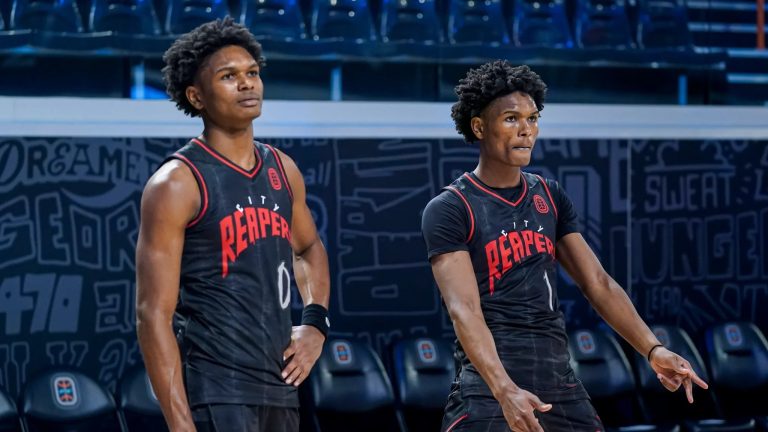 découvrez le classement des 5 meilleures équipes de basket universitaire masculin avec analyses, performances et actualités des joueurs stars.