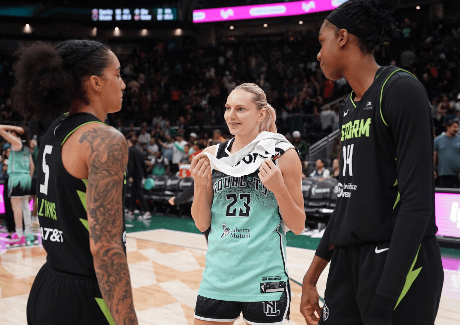 découvrez comment lone oak survole les playoffs de basketball avec une performance remarquable et une victoire impressionnante.