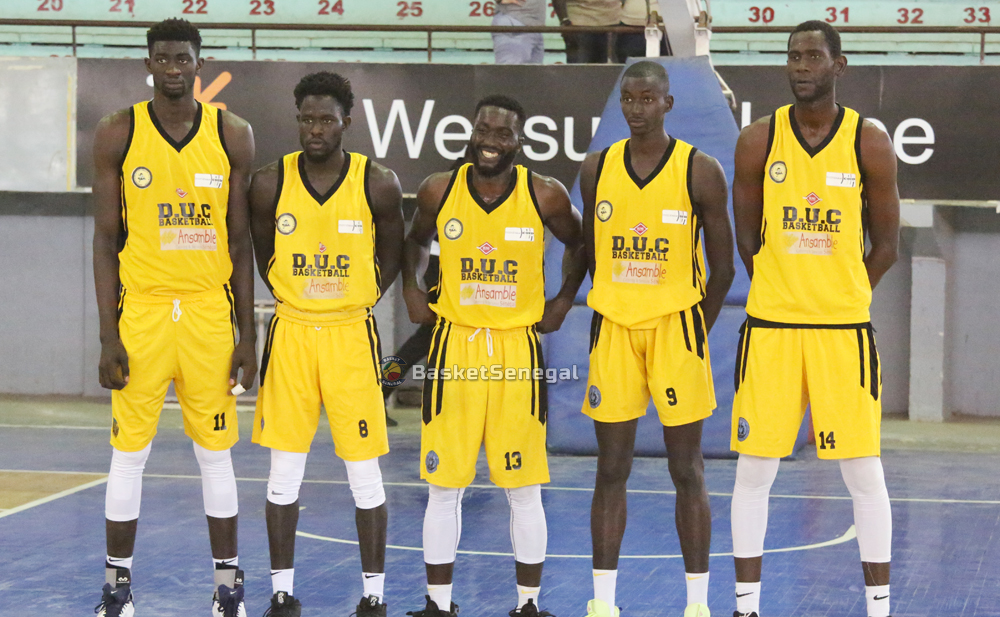 découvrez le classement des 25 meilleures équipes de basketball universitaire masculin, avec analyses, performances et talents à suivre cette saison.