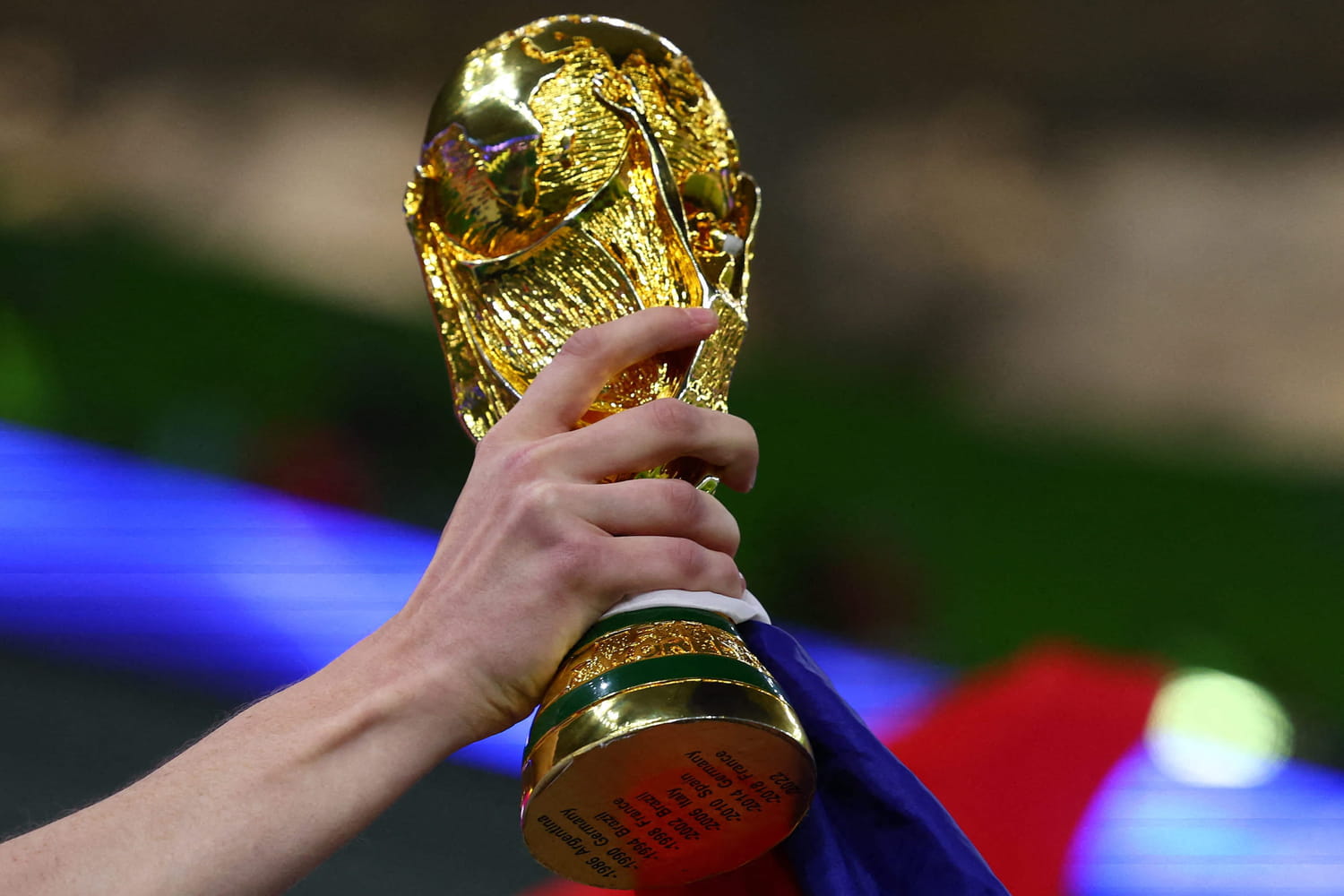 découvrez comment domir houston se prépare et ambitionne de briller lors de la coupe du monde 2026, un événement incontournable du football international.
