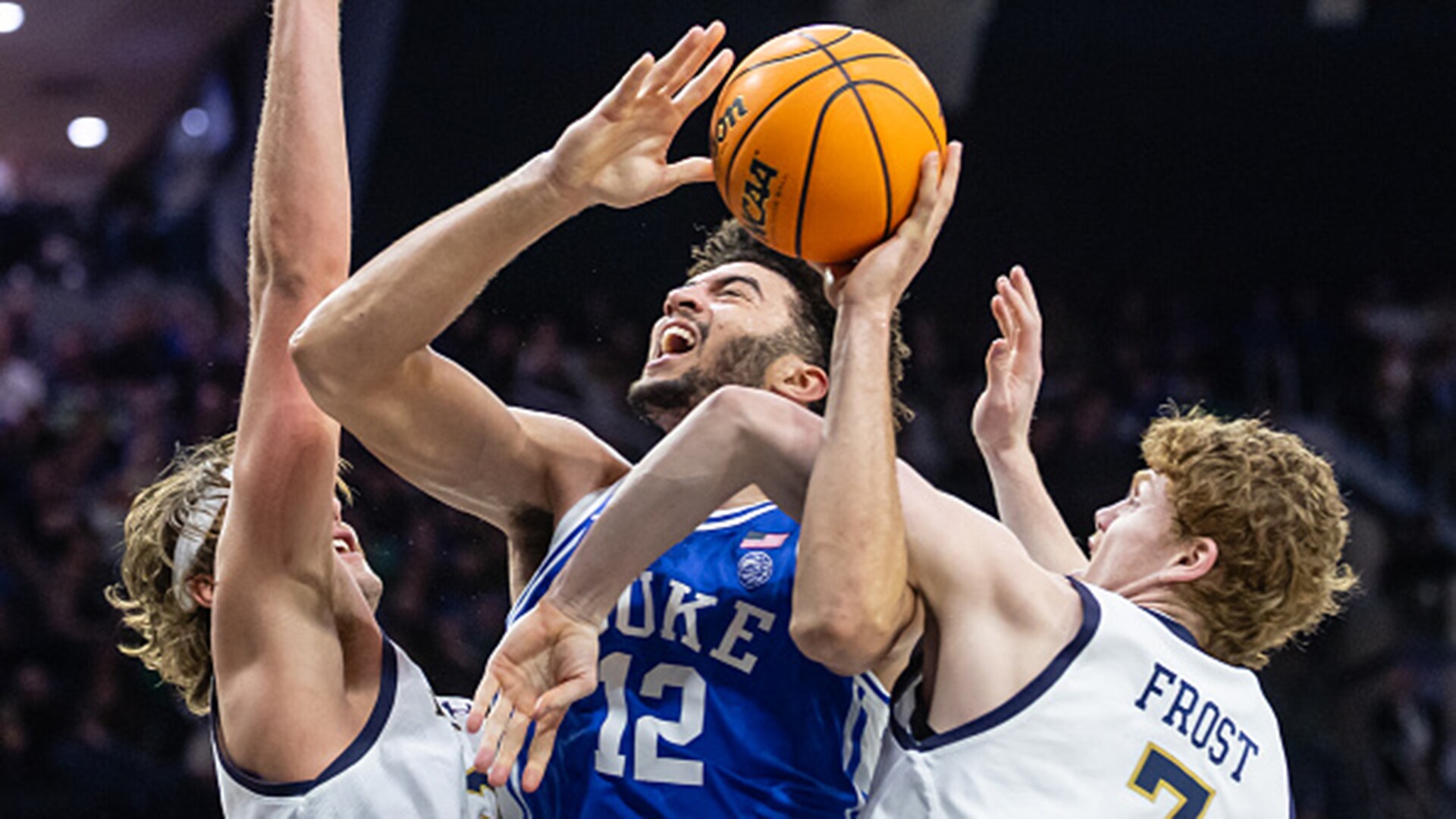 duke domine le classement ncaa top 25 selon usa today, consolidant sa position de leader du basketball universitaire américain.
