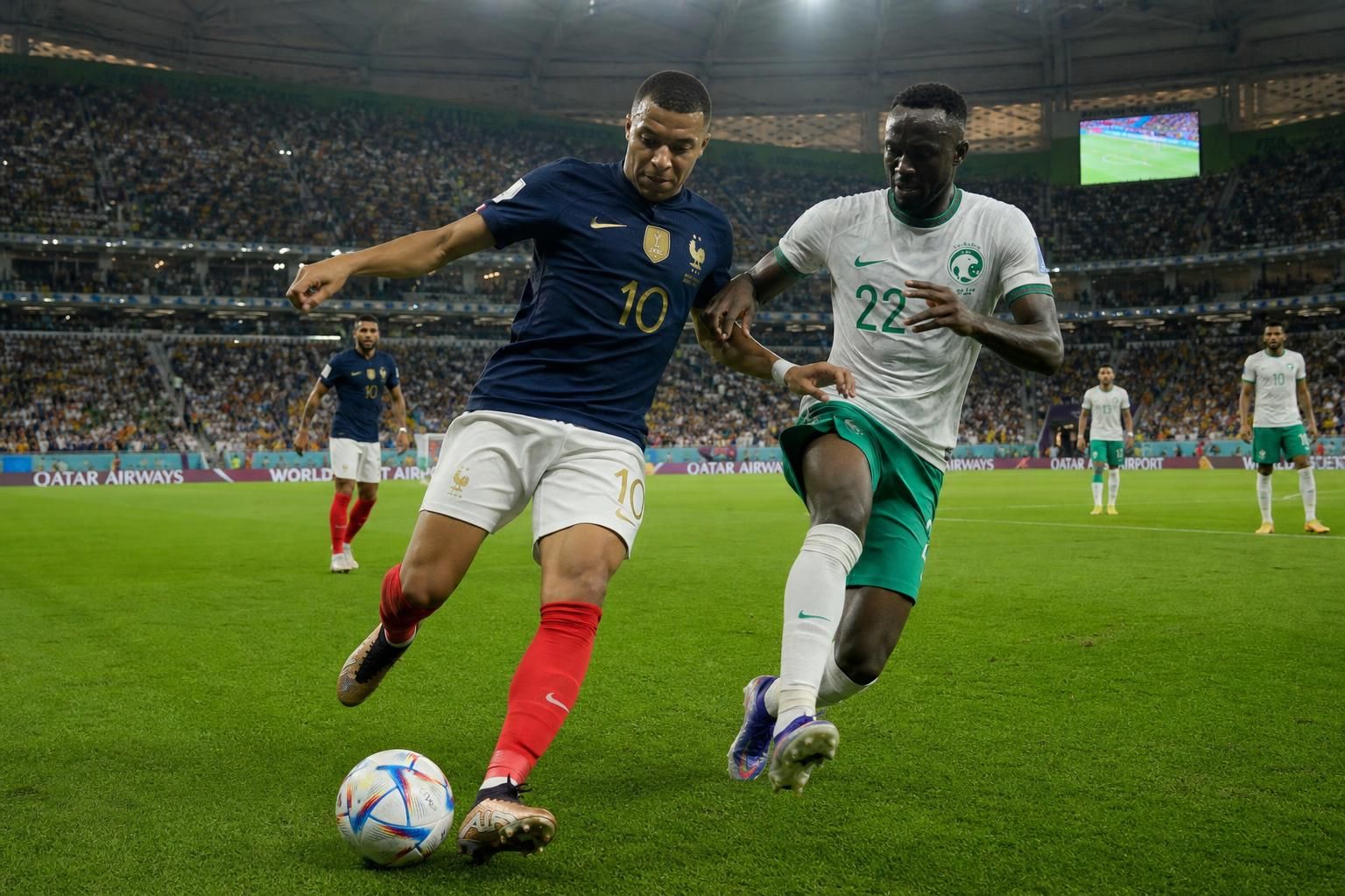 découvrez les défis physiques majeurs de la coupe du monde 2026, entre chaleur intense, altitude élevée, pollution et décalage horaire, et comment les joueurs se préparent à les surmonter pour atteindre la victoire.