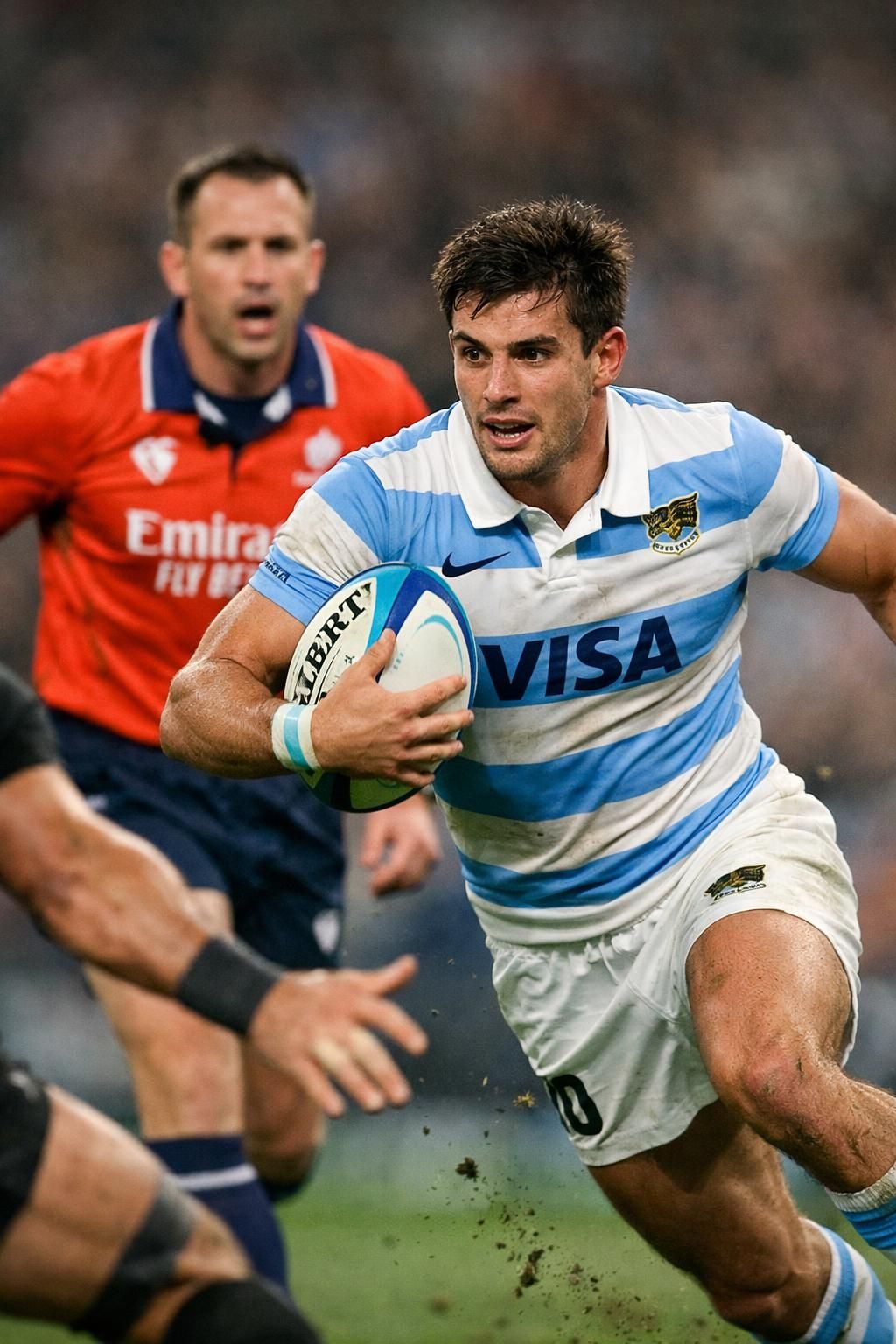 un joueur argentin suspendu pour quatre matchs suite à une altercation physique avec un arbitre lors d'un match.